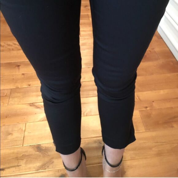 Cache black capris - Picture 3 of 13